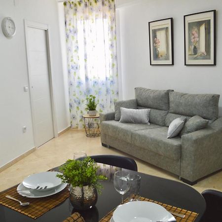 Apartamento Adriana. Centrico, A 50M De La Playa. Фуeнхирола Екстериор снимка