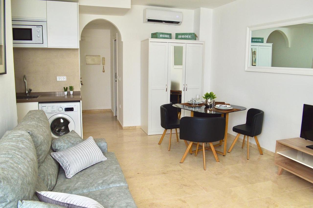 Apartamento Adriana. Centrico, A 50M De La Playa. Фуeнхирола Екстериор снимка