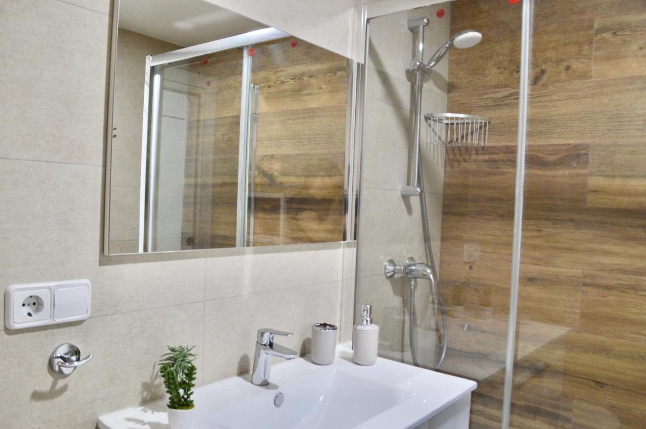 Apartamento Adriana. Centrico, A 50M De La Playa. Фуeнхирола Екстериор снимка